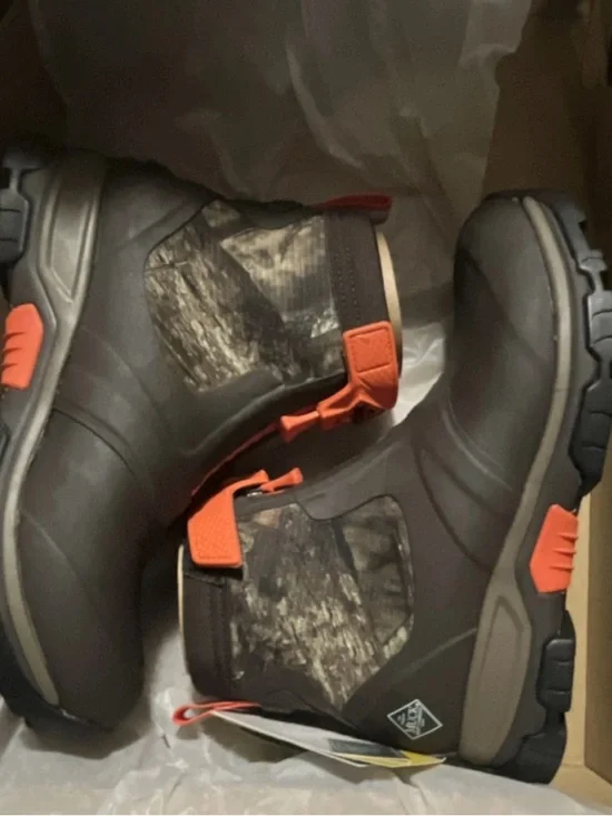 Men’s Brown and Orange Insulated Winter Boots