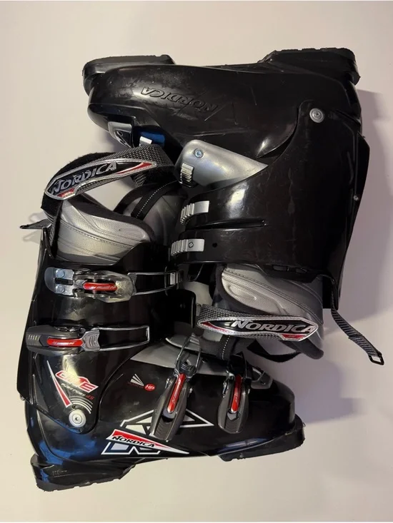 Nordica ONE 10 Ski Boots – Flex 45 – Size 10–10.5 (280–285) – 325mm