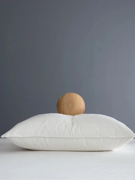 New Quince Premium Down Alternative Pillow #3 Standard Firm/Extra Firm MSRP $50
