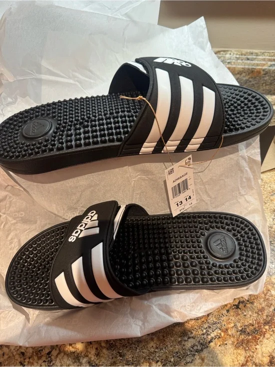 Adidas Men’s 13 / Women’s 14 Black/White Slide Sandals - BNWT in box