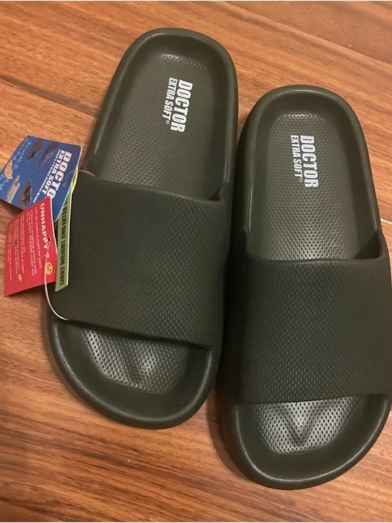 Men's Slide Sandals in Olive Green
