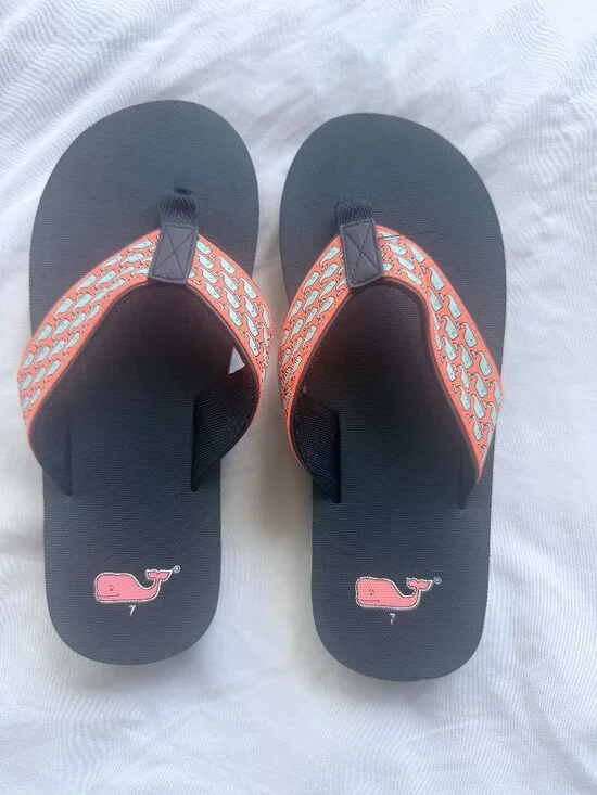 Vineyard Vines Whale Print flip flops Mens's Size 7
