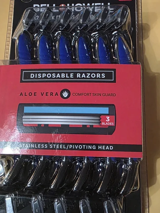 Disposable Razors with Aloe Vera Comfort Skin Guard - Blue / Black