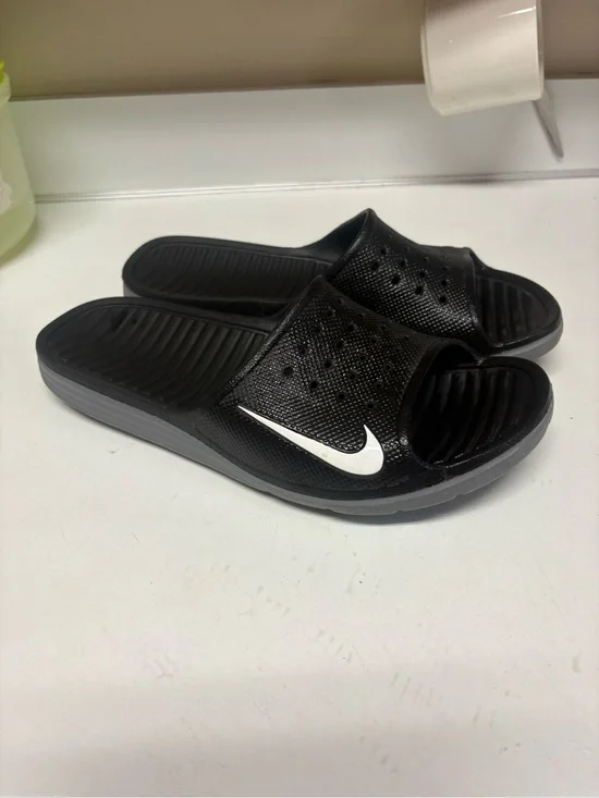Nike Black Slide Sandals with  Midsole men’s sz 9 women’s 10 excellent condition