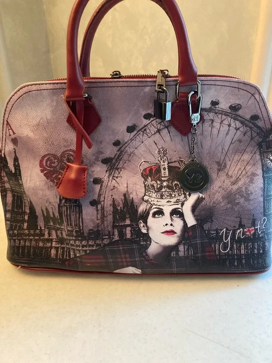 YNOT? Twiggy in London  Dome 2-1 Satchel. NWOT