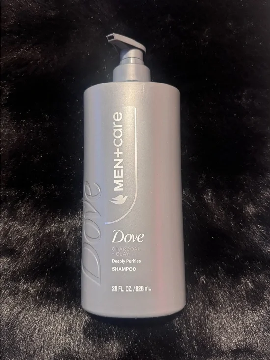 Dove Men+Care Charcoal + Clay Deeply Purifies Shampoo — Gray