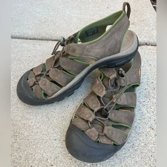 Men's Keen Newport H2 Waterproof Sandals Active Protective Toe Brown Size 12
