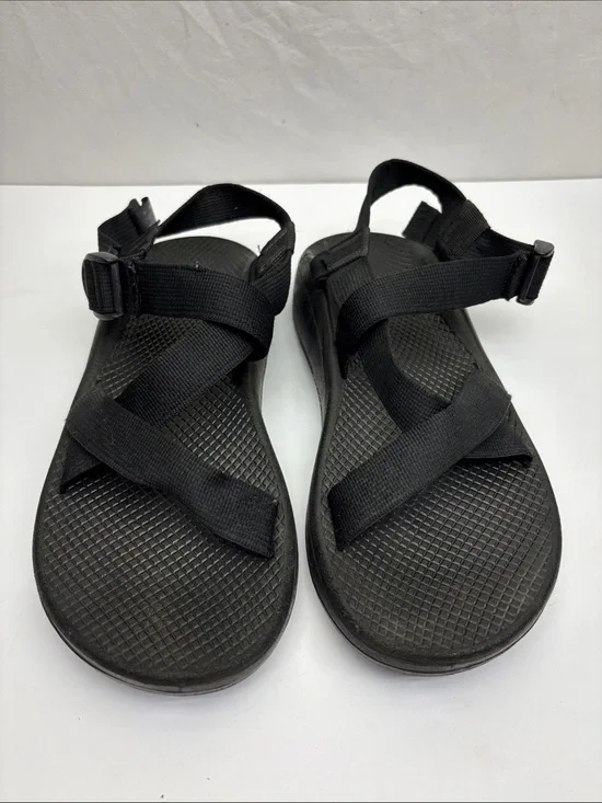 Chaco Black Strappy Outdoor Sandals, SZ 10 for men’s, box 41