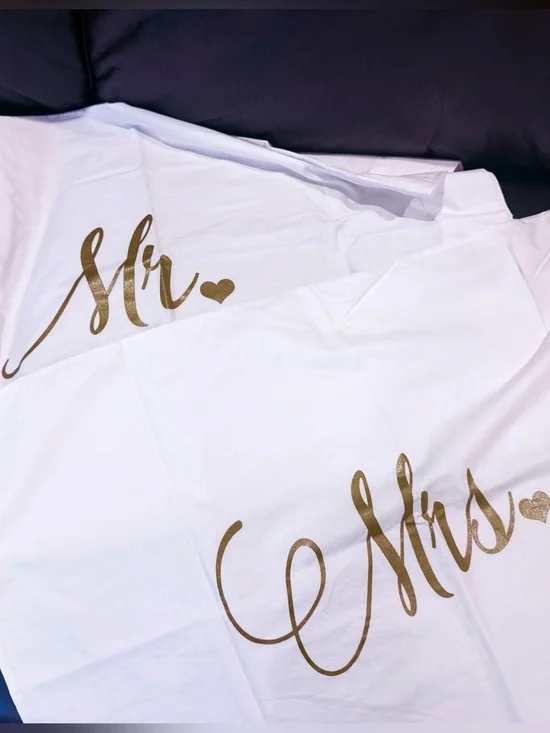 Mr & Mrs White Queen Size Pillowcase Set with Gold Script