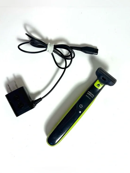 Philips OneBlade Hybrid Electric Trimmer & Shaver (Working condition w charger)