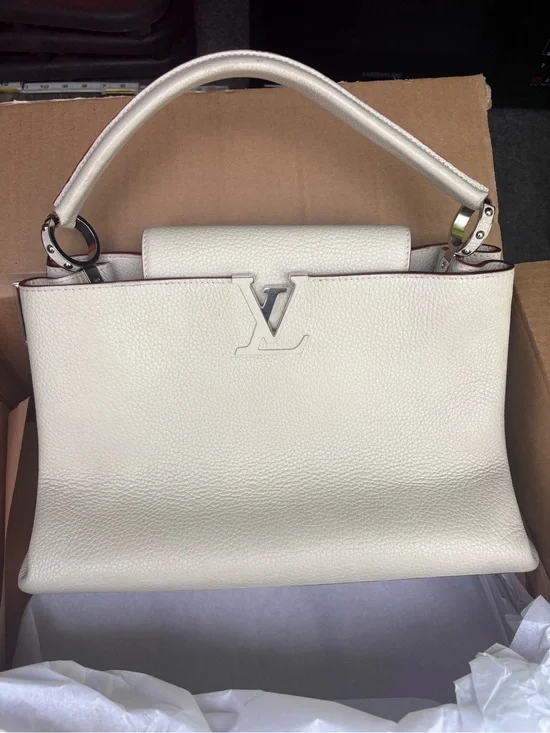 Beige leather Louis Vuitton Capucines