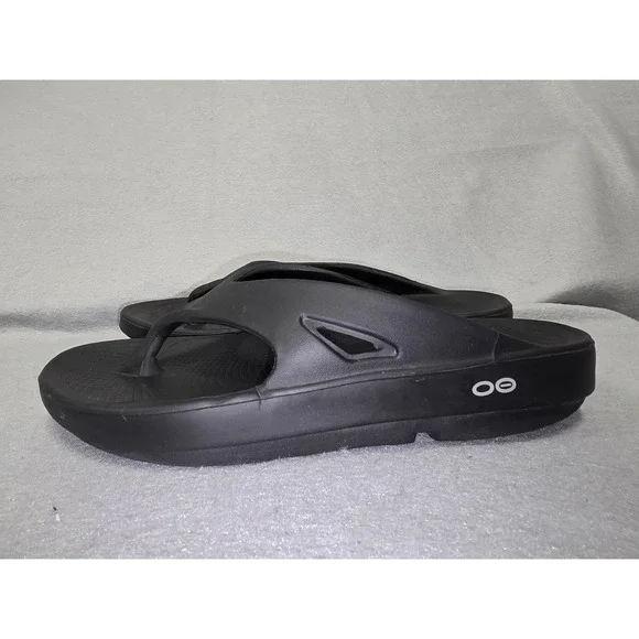 OOFOS OOriginal Recovery Sandals Black Mens 8 Womens 10 Comfort Flip Flops