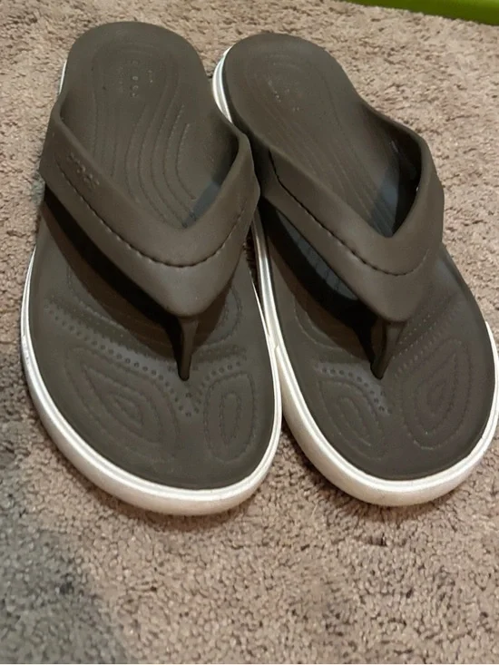 CROCS Mens Brown Flip Flop Sandals with White Trim