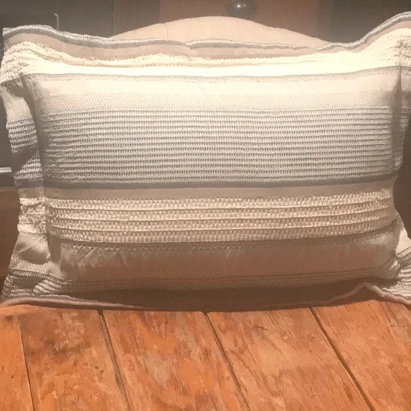 Cremieux decorative pillow, NWT