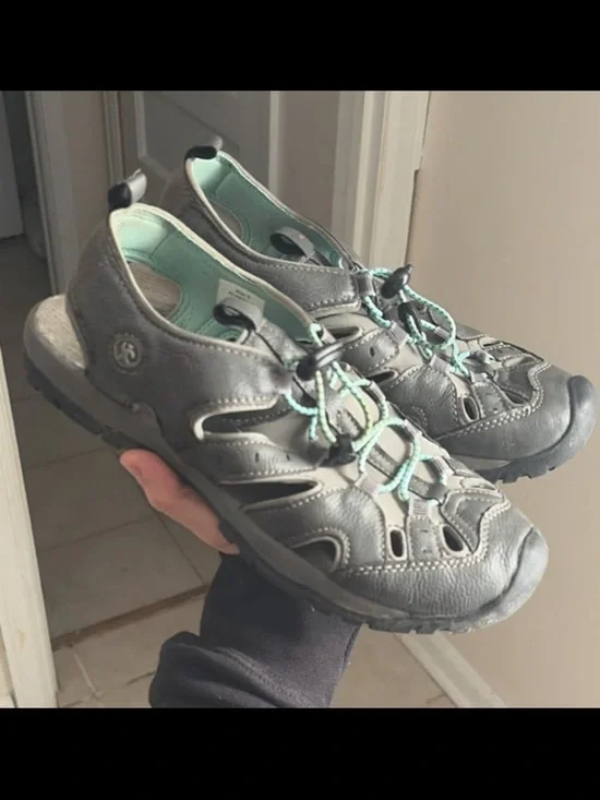 Northside Gray Men's Outdoor Sandals with Mint Accents size 8