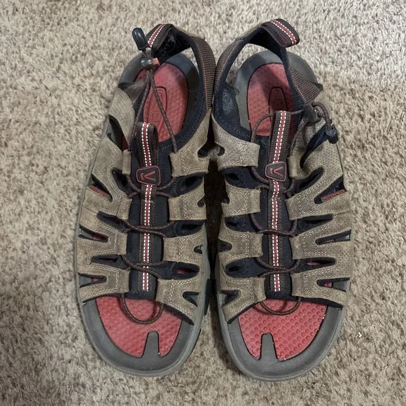 KEEN Hiking Sandals Shoes Slip On Mens 12 EU 46 Leather Brown Beach