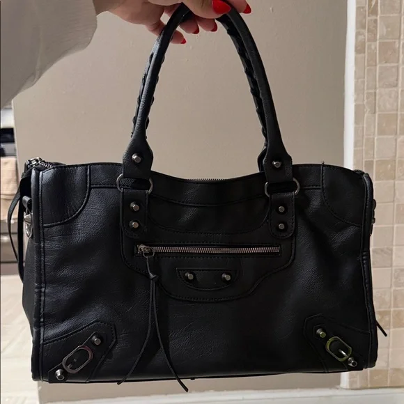Classic Black Leather Satchel Bag - Women