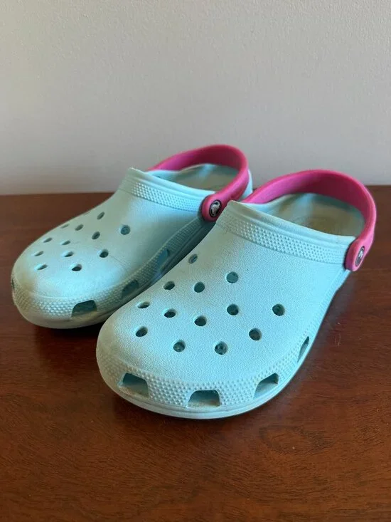 Crocs Classic Clogs Blue & Pink Unisex Men's Size 8 Comfort Shoes