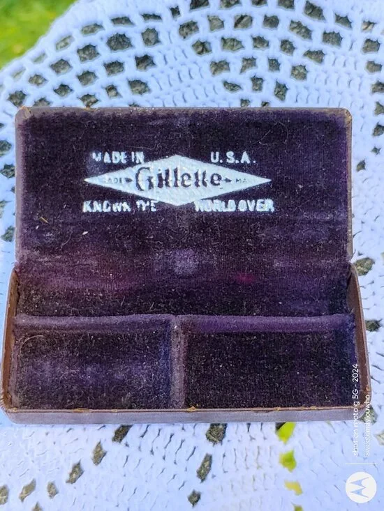 antique Gillette razor case w/hinged lid purple velvet interior early 1900s