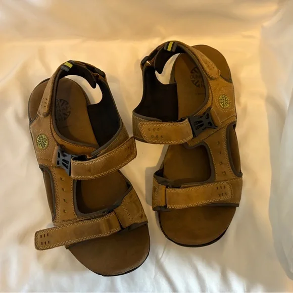 Dunham Versatile‎ Footwear by Balance Brown Men's Sandals Size 11E