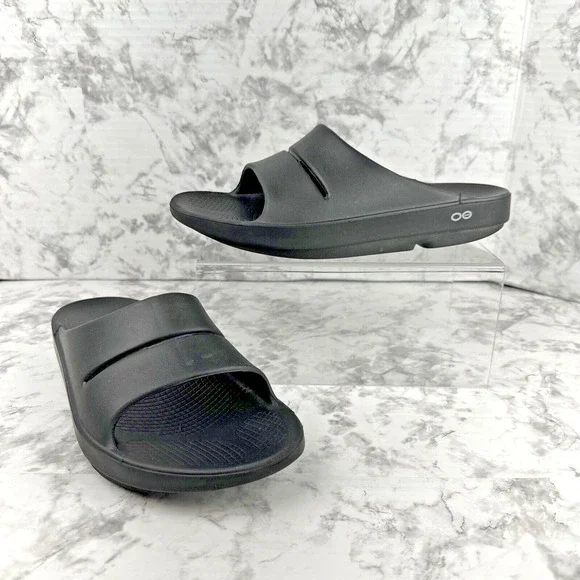 Oofos Ooahh Recovery Slide Sandals Size M 9 W 11 Solid‎ Black Rubber Slip On