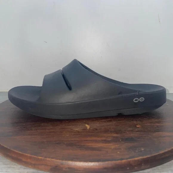 Oofos Ooahh Sandals Men’s 7 Women’s 9 Black Recovery Slip On Comfort Slides