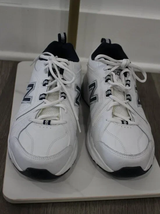 Men's New Balance 608 Size 9 2E (Wide)
