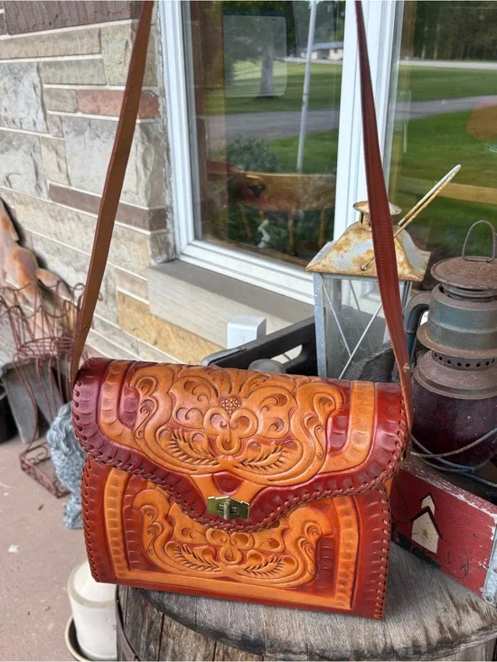 Vintage‎ Hand-Tooled Leather Shoulder Bag in Two-Tone Brown