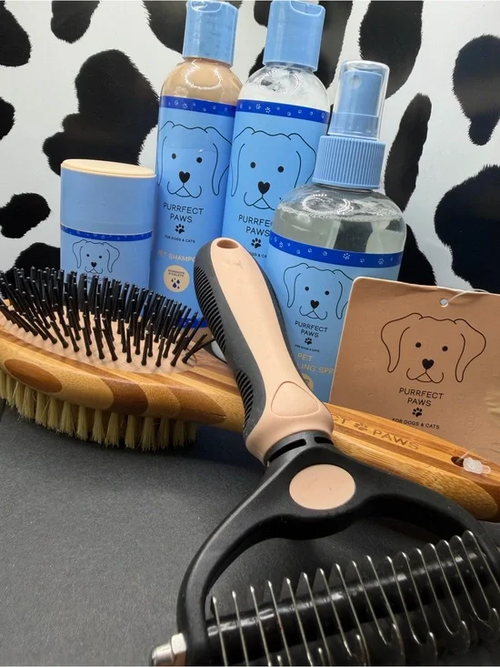 Bath and Body Works Purrfect Paws Pet Grooming Bundle for Cats or Dogs