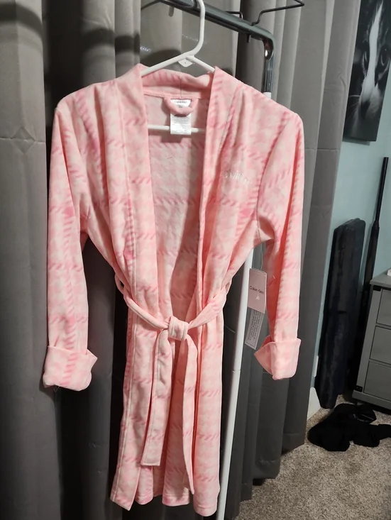 Calvin Klein Pink Plush Bathrobe with Shawl Collar