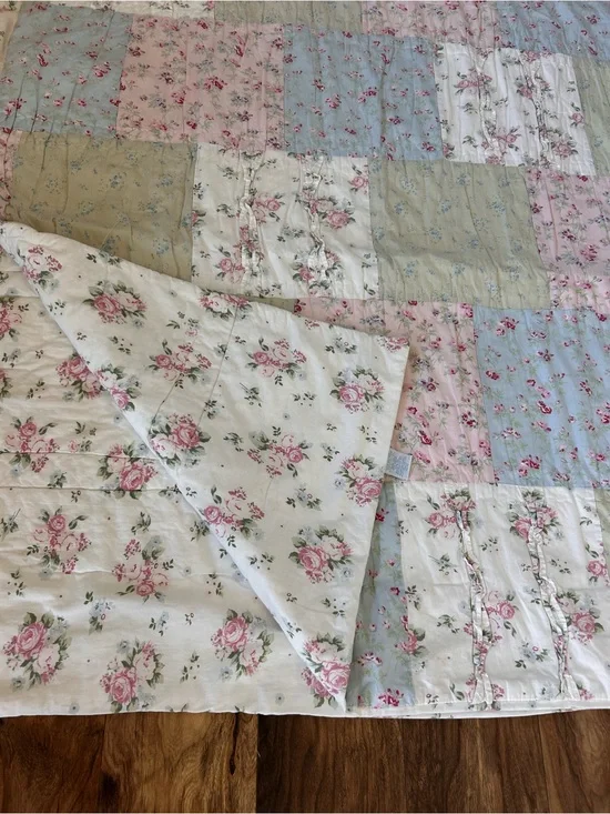 Rachel SIMPLY SHABBY CHIC Bohemian Patchwork Pink  Floral Quilt King