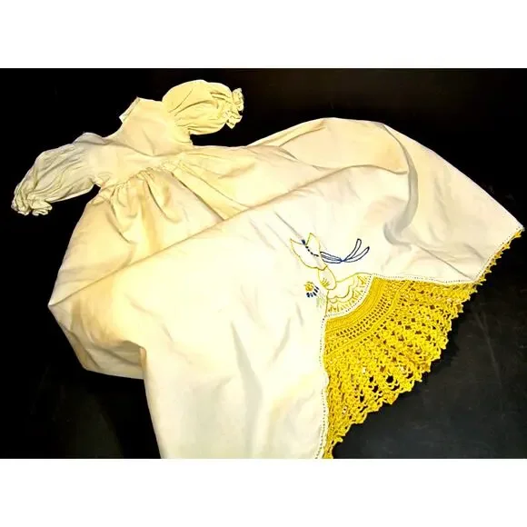 1614.  Vintage Doll Dress Crochet Design and Hem Lace