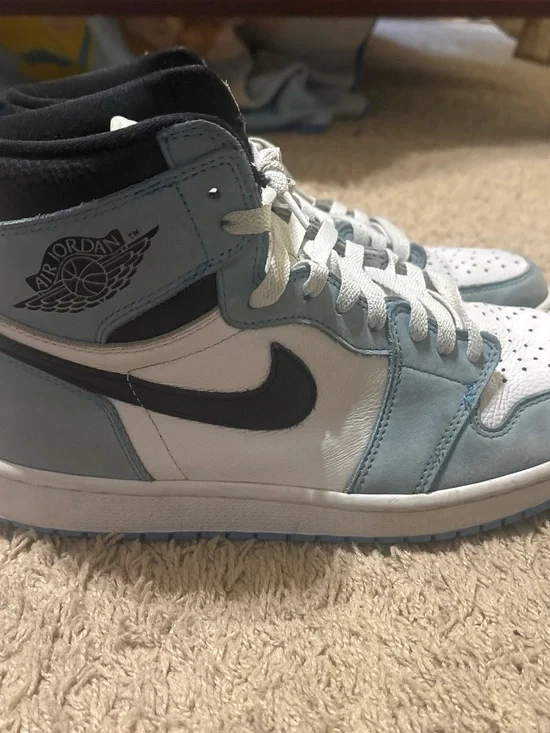 Air Jordan 1 High Top Sneakers - Retro OG University Blue