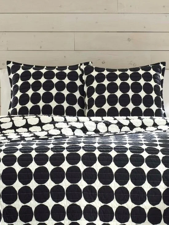 Marimekko Pienet Kivet Reversible Twin Size Quilt