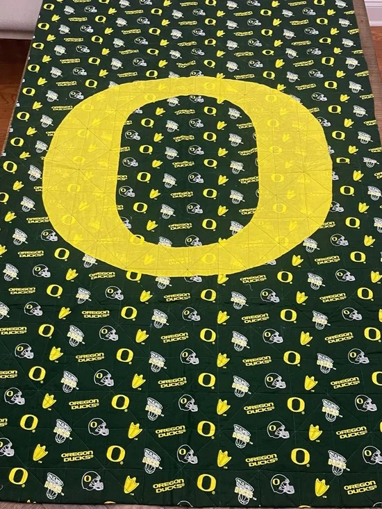Double Sided Image Oregon Ducks Green and Yellow Oversized Quilted Throw Blanket