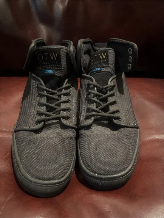Vans Black High-Top Canvas Sneakers   Size 7.5 US Men