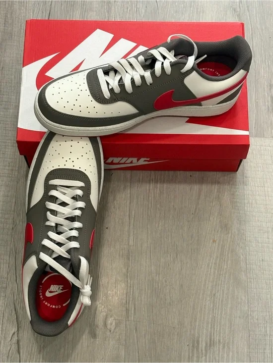 Nike Men’s Low-Top Sneakers - White/Gray with Red Swoosh. BNWT size 10 AT-7/48
