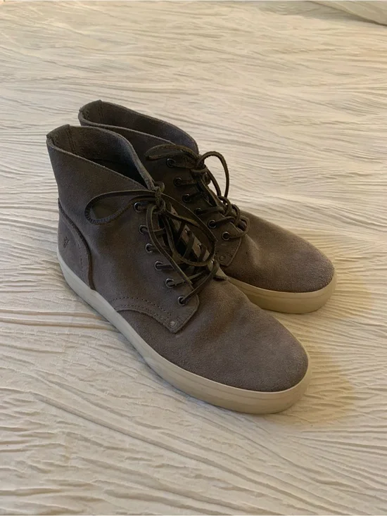 Frye Beacon Gray Suede/Leather High Top Sneakers, size 10.5