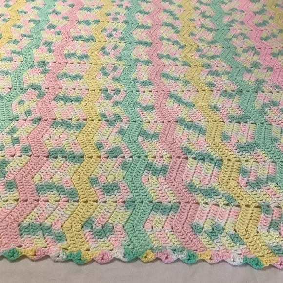 Vintage pastel crocheted knit blanket throw