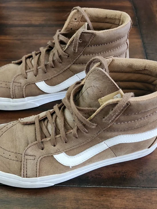 Vans Sk8-Hi Brown Suede Kicks