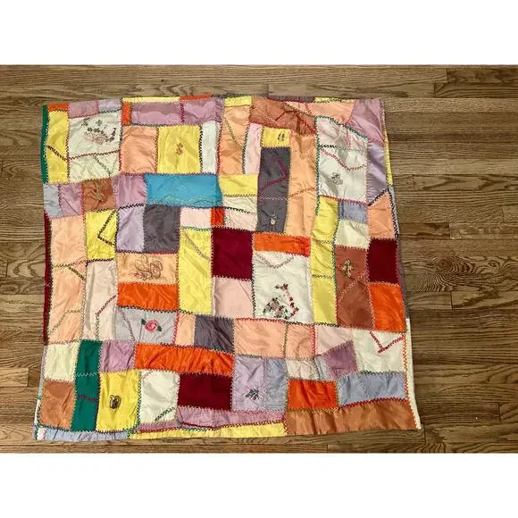 VINTAGE MIDCENTURY MODERN HANDMADE SATIN CRAZY QUILT THROW