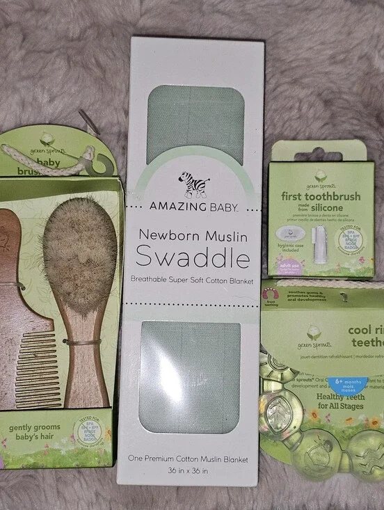Green Sprouts 3 Pieces & Amazing Baby Newborn Muslin Swaddle Blanket Lot