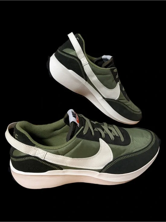 Nike Debut Alligator Green/Black/White Mens size 11