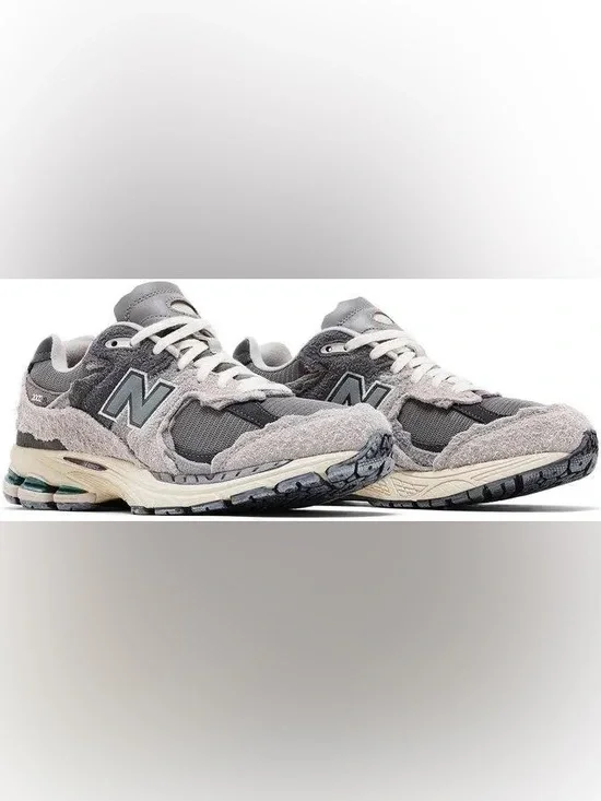 BRAND NEW NEVER WORN NEW BALANCE 2002R 'PROTECTION PACK - RAIN CLOUD'