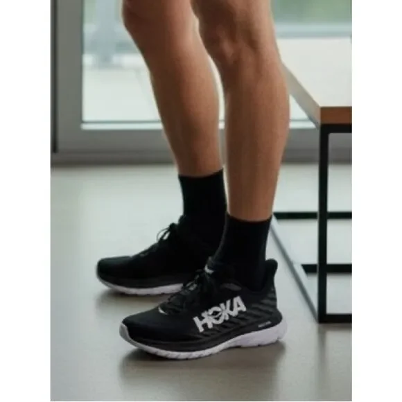 Hoka One One Mach 5 Men’s Running Shoes Black Sneakers Size 11/2E