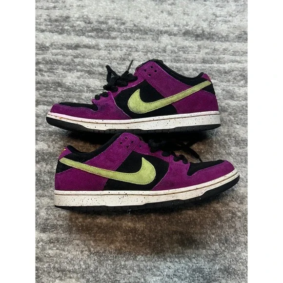 Nike SB Dunk Low‎ Pro Mens 9 Purple Red Plum BQ6817-501 ACG Terra Suede Sneaker