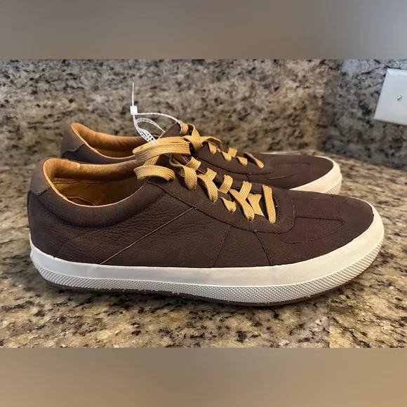 NWT Men’s‎ LL Bean Double L Sneaker - Size 12 Medium
