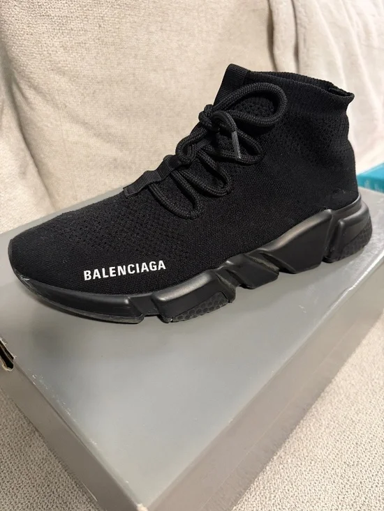 Authentic Balenciaga speed lace up