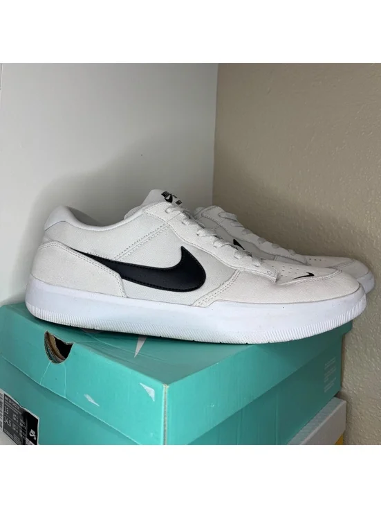 Nike SB Force 58 White Black Skate Shoes Sneakers Men’s Size 13 Preowned