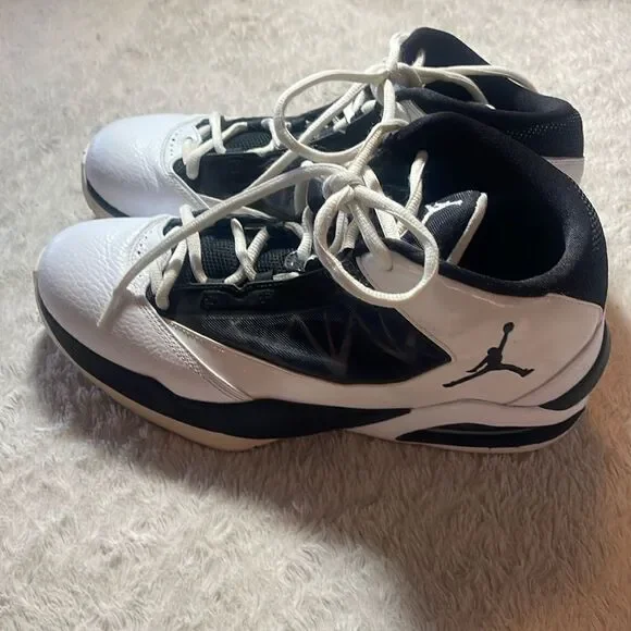 Nike air Jordans 2011 sneakers size 10.5